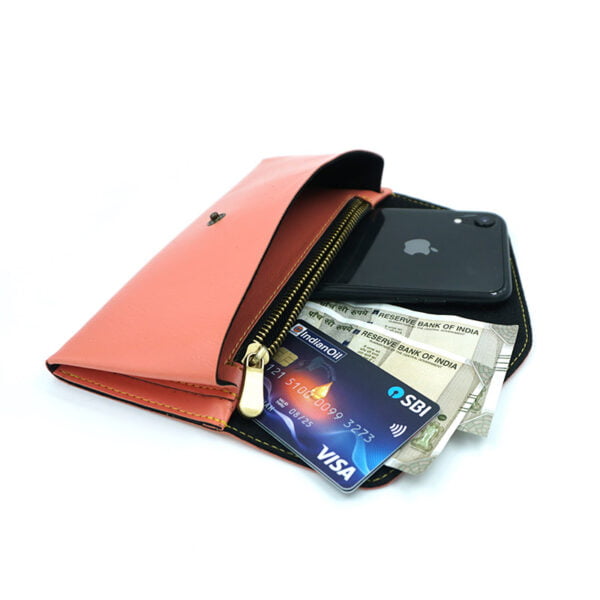 Best Customized Gift and Leather Products In All Over India in an affordable prices with good deals for you